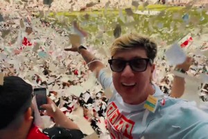 燃爆了！沉浸式感受河床主场看台上的狂热氛围